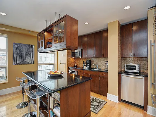 Sold by Sotheby's International Realty | media 20