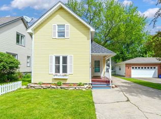 518 N 5th St, Saint Clair, MI