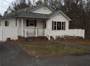 1085 Old Town Rd, Coram, NY 11727