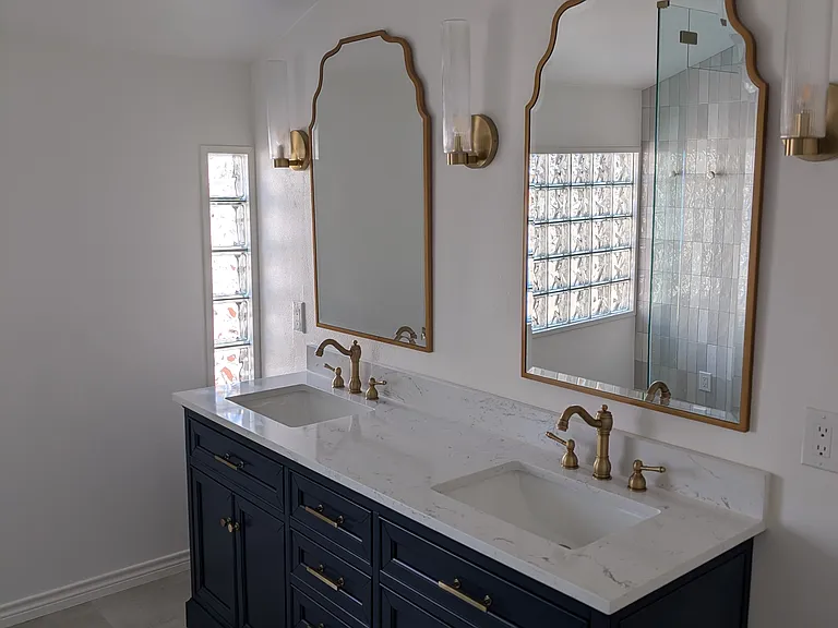 2852 Lee St — Photo 15
