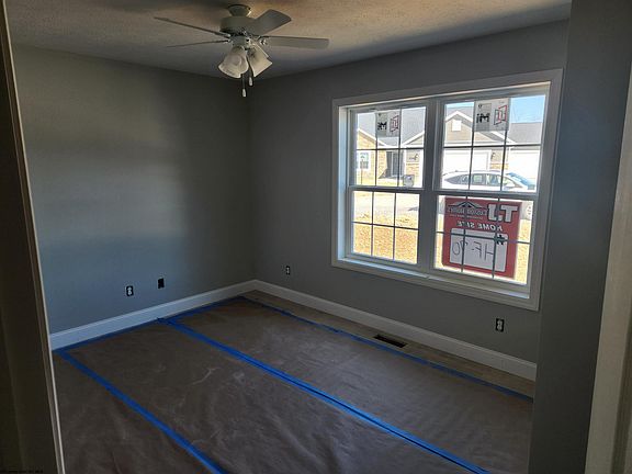 4th image of 140 Charolais Cir