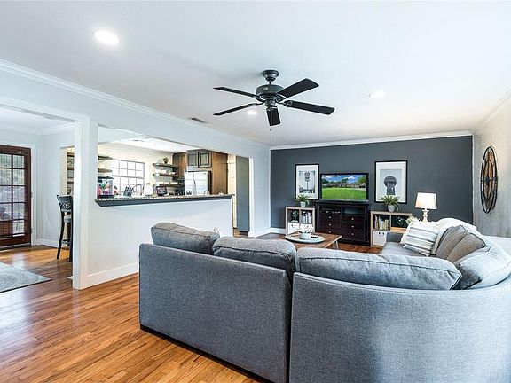 4th image of 3016 Primrose Ln