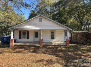 1040 East Dr, Gastonia, NC 28052