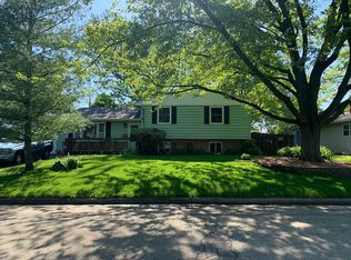 210 Reid Rd, Genoa, IL 60135