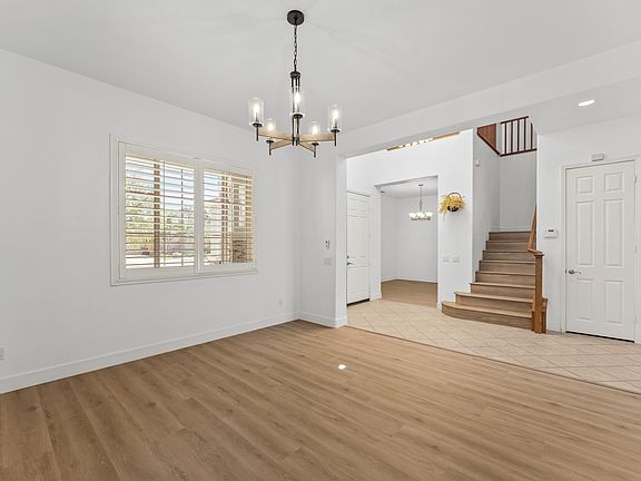 5th image of 12326 White Horse Ct