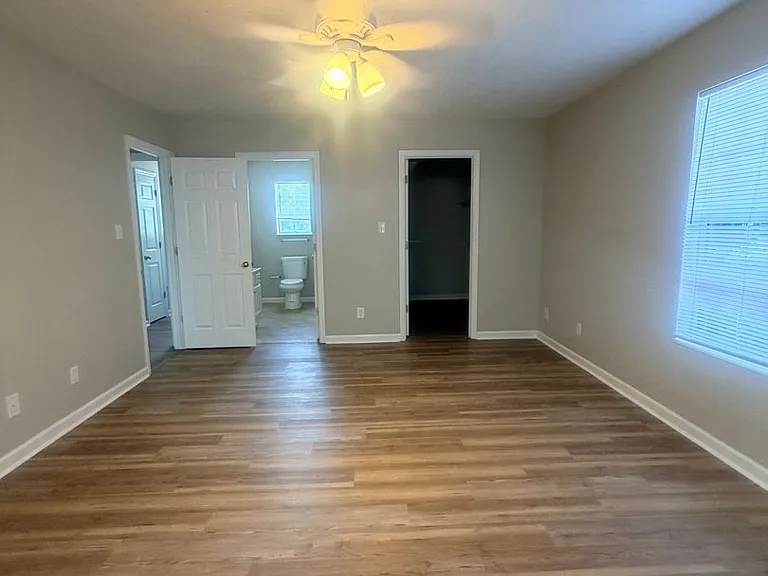 2519 Cedar Ln NE — Photo 12