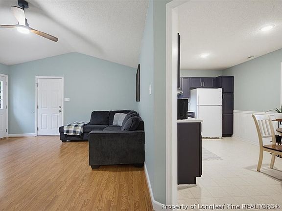 5th image of 157 Hobson Ct