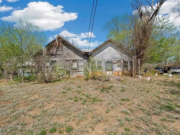 42 S Old Spanish Trl, Kyle, TX 78640