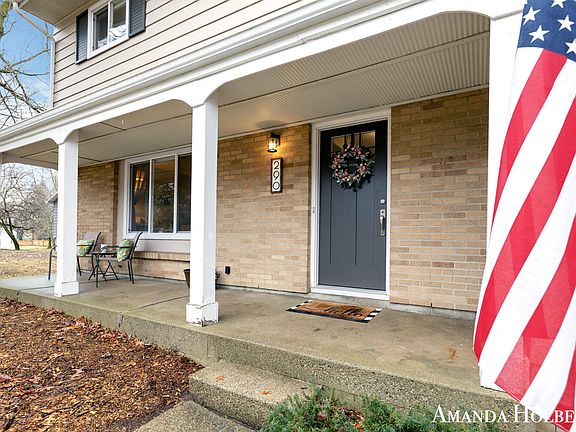 4th image of 290 Lantern Dr NW