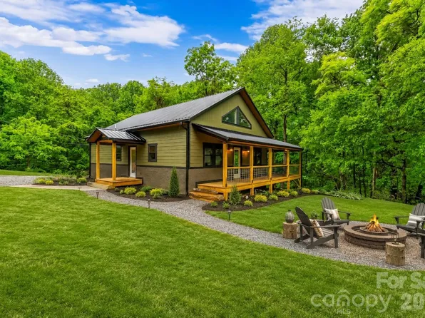 1737 Newfound Rd, Leicester, NC 28748