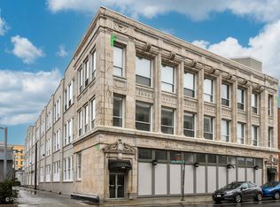 1019 W Jackson Blvd, Chicago, IL 60607