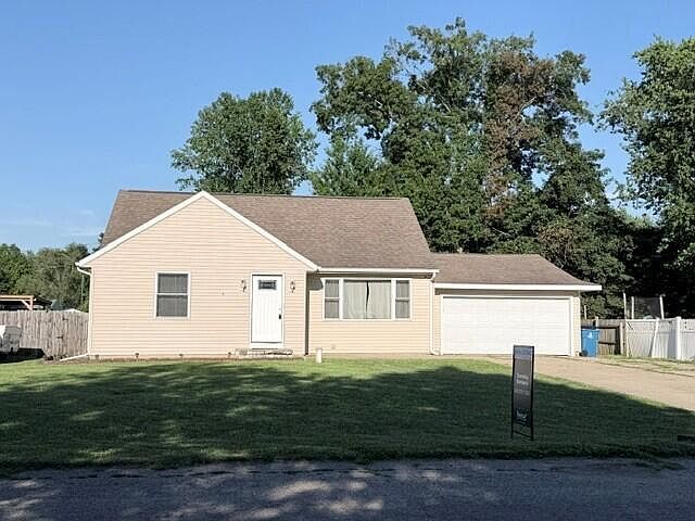 1st image of 12867 Chapman St