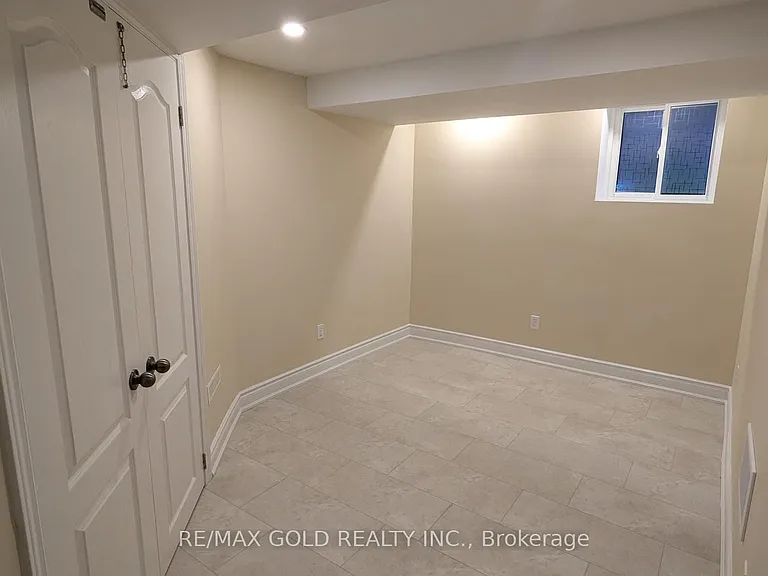 20 Hiking Ct #BASEMENT — Photo 13