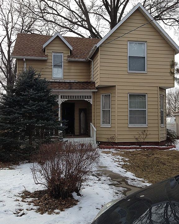 Charming 1910 Victorian