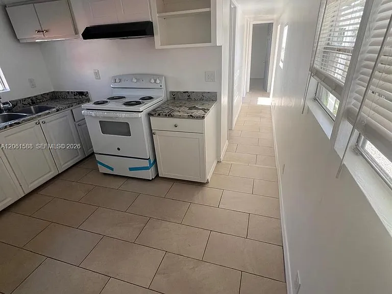 13331 SW 8th St #13331 — Photo 2