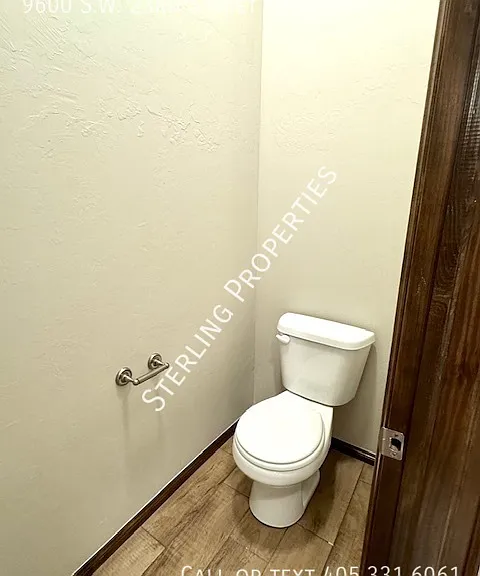 9600 SW 23rd St — Photo 23