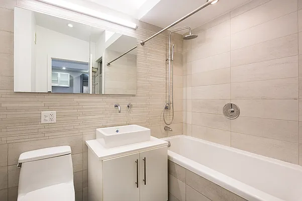 Sold by MNS | media 8