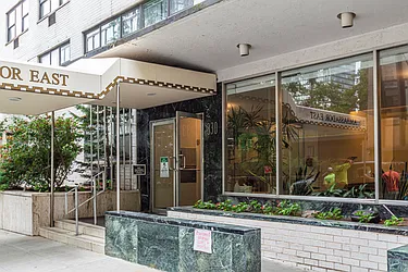 Rented by Manhattan Realty Group