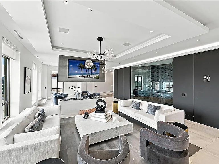 34901 Woodward Ave #5 — Photo 18