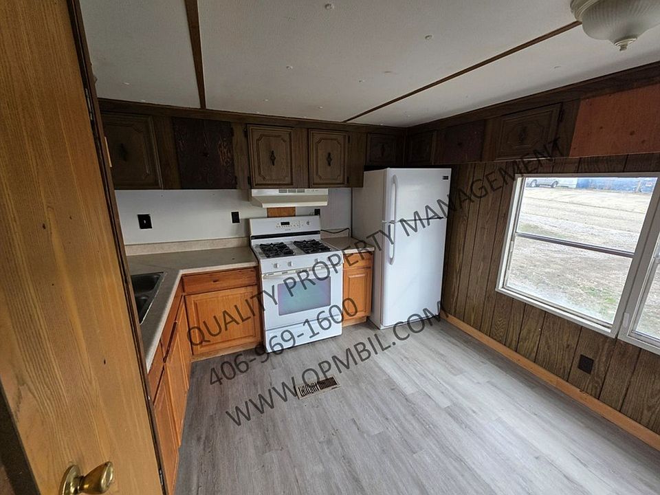 1st image of 3955-3956 Bluebird St