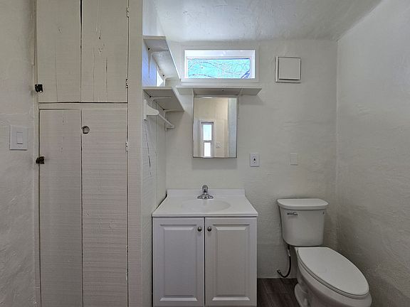 5th image of 313 Tesuque Dr #B