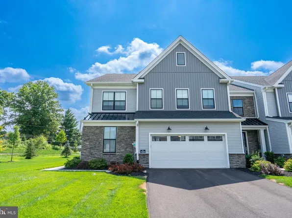 1101 Hewes St, Ambler, PA 19002