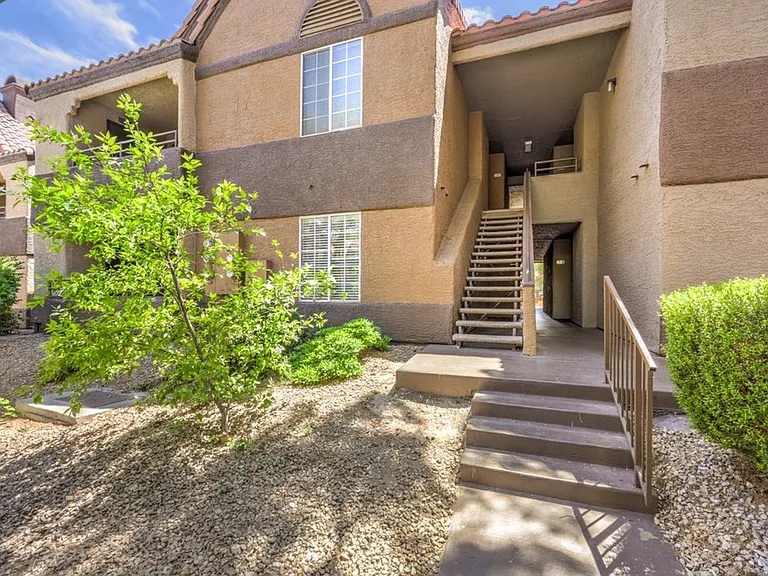 2200 Soutrh Fort Apache Rd — Photo 6