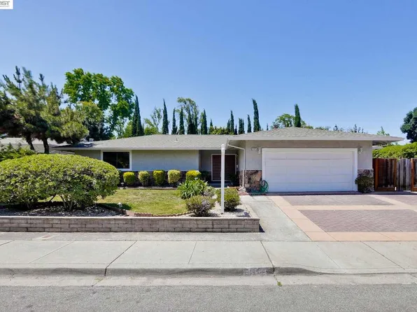 41025 Pajaro Dr, Fremont, CA 94539