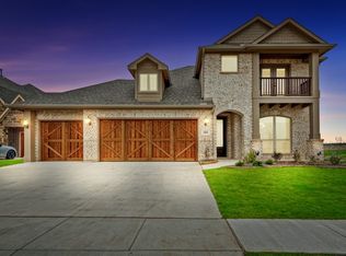 2804 Richard St, Burleson, TX 76028