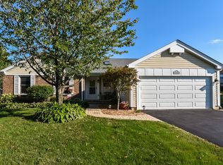 1057 Shady Tree Ln, Wheeling, IL 60090