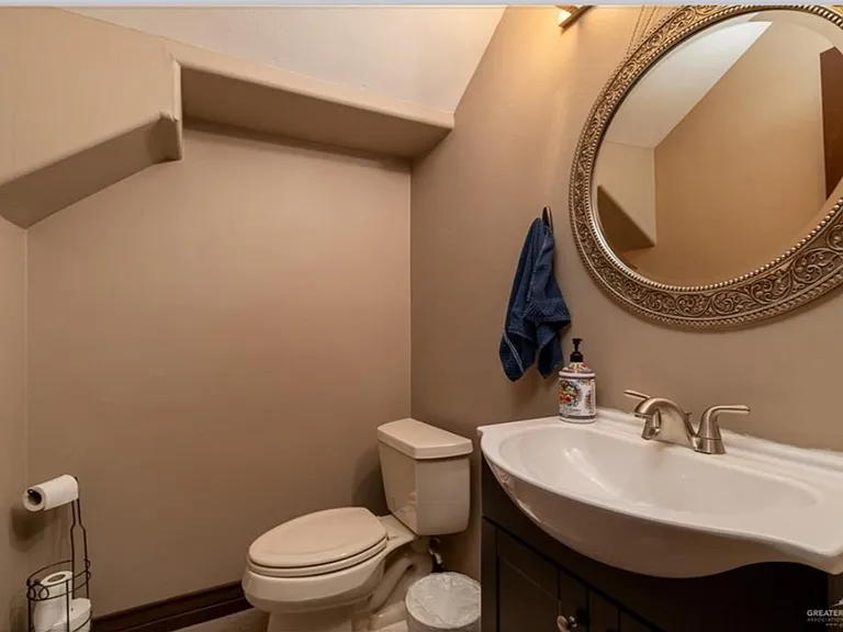 3105 S Casa Linda St — Photo 5