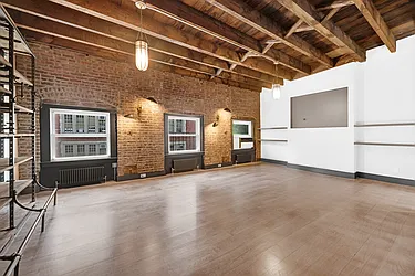 323 West 21st Street, #3