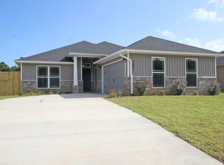 5621 Peach Dr, Pace, FL 32571