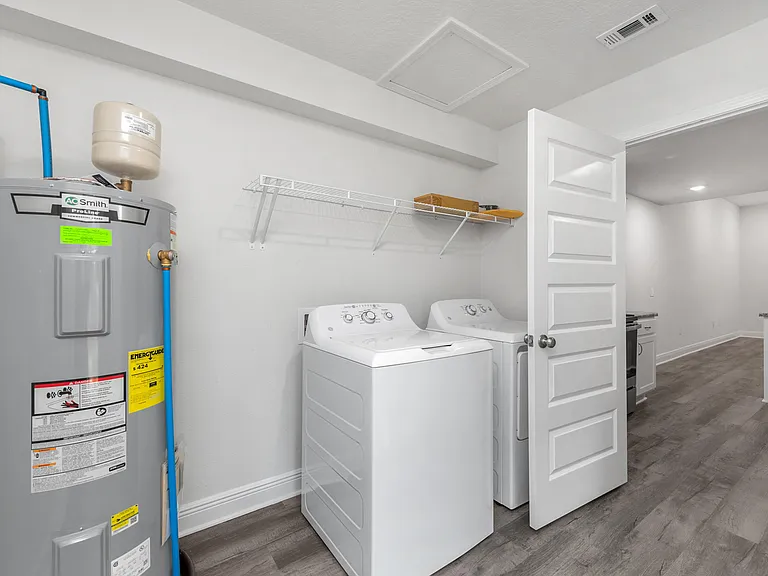8154 Lawton St #B — Photo 16