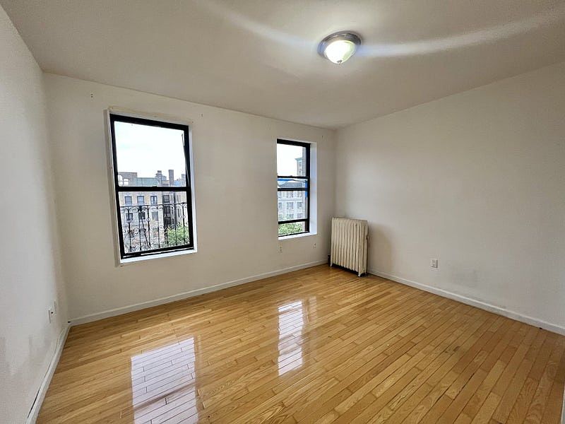 1st image of 3920 Broadway APT 63