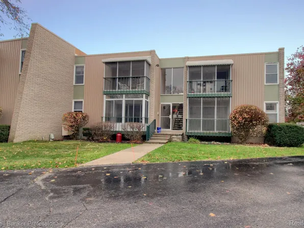33025 Fargo St #34, Livonia, MI 48152