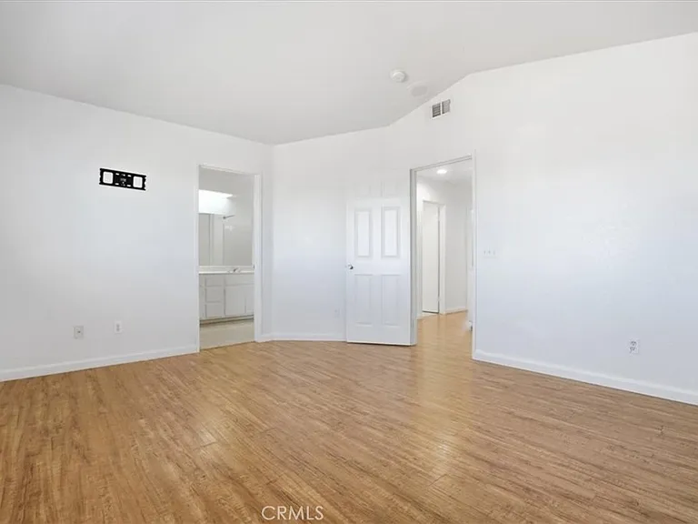 8541 Dove Creek Trl — Photo 16