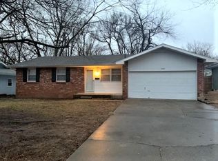 2343 S Dollison Ave, Springfield, MO 65807