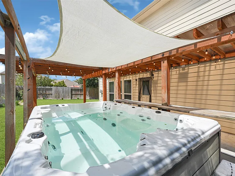 29467 Iris Bloom Ct — Photo 37
