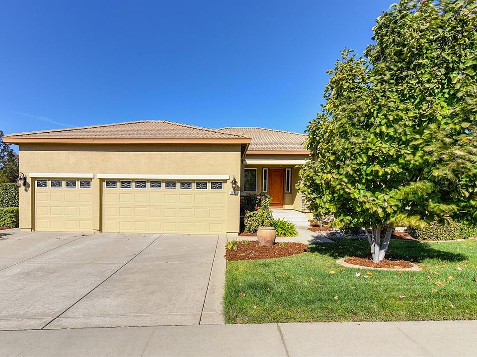 1st image of 2885 Carradale Dr