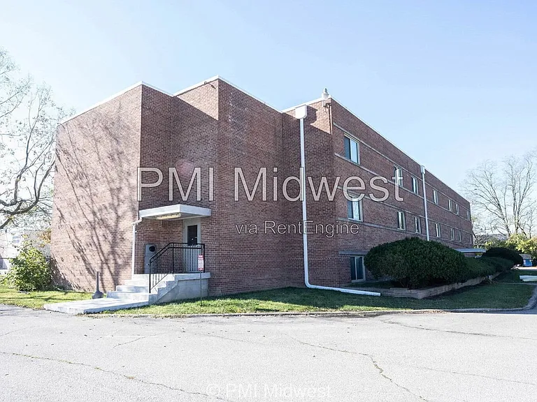 Glenstone Apartments — Photo 4