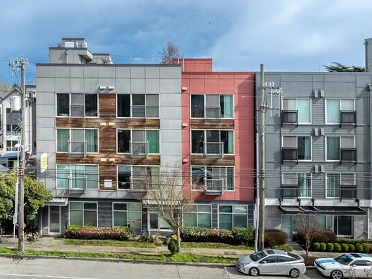 The Duo Apartments — Photo 10