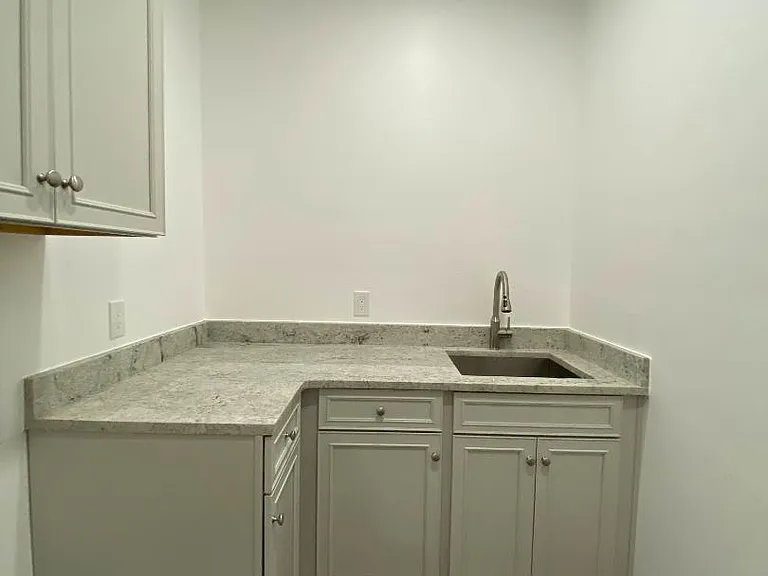 Unit Photo