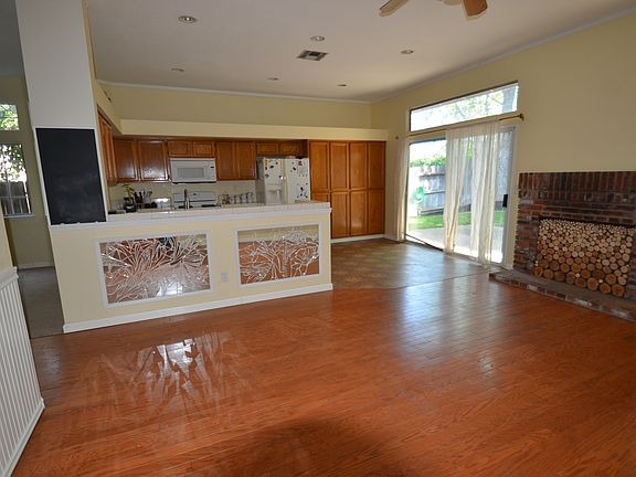 2nd image of 665 Canyon Creek Way