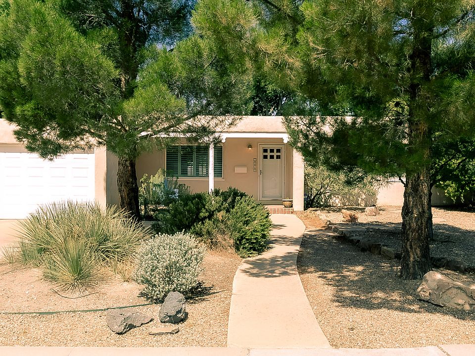 1st image of 1213 Calle Del Sol NE