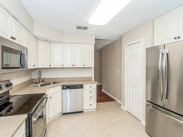 3359 Secret Isle Ln — Photo 9