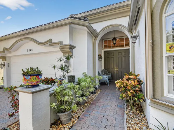 9842 Via Elegante, Wellington, FL 33411