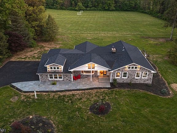 4th image of 17 Yardley Rd