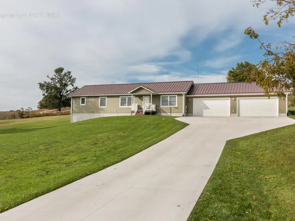 48350 59 1/2 St, Hartford, MI 49057
