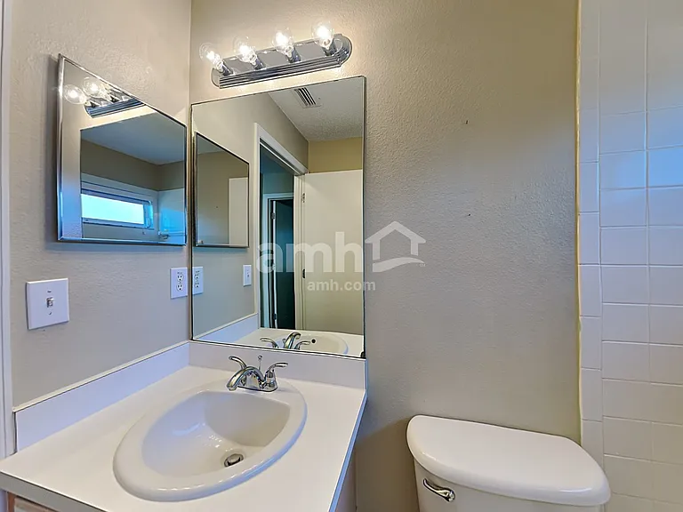 422 Abigail Rd — Photo 14
